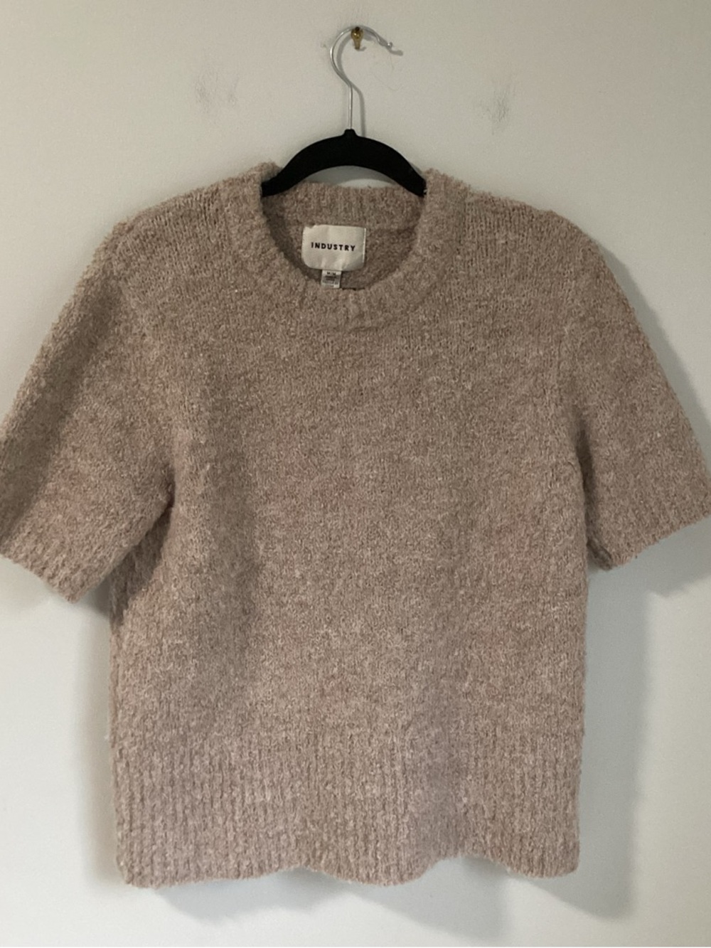 *INDUSTRY Crewneck Short-Sleeve Sweater in Light Taupe C27
